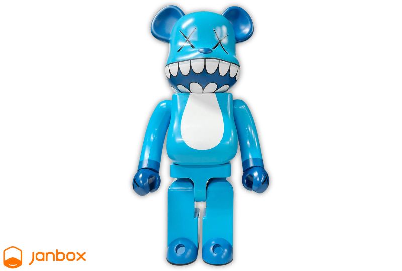 Bearbrick-Kaws-Chomper