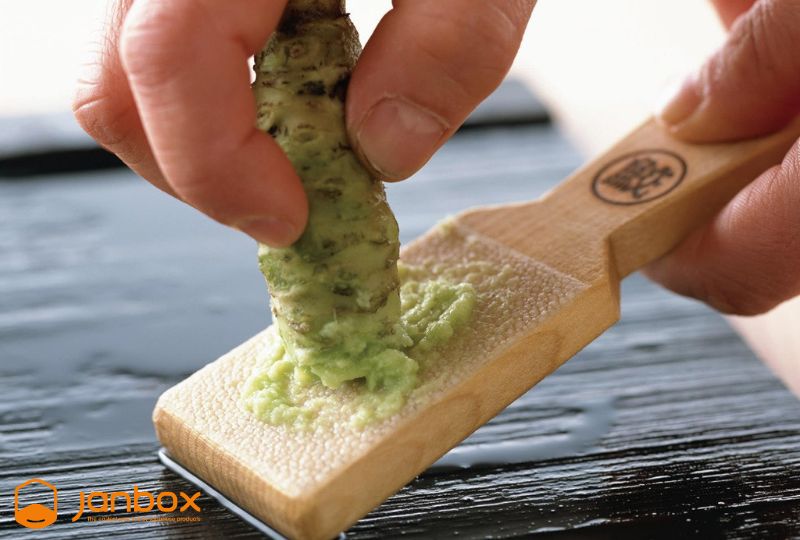 How-to-grate-fresh-wasabi