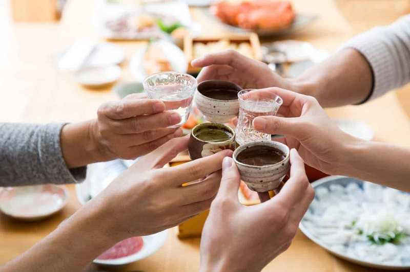 how-to-drink-and-serve-shochu