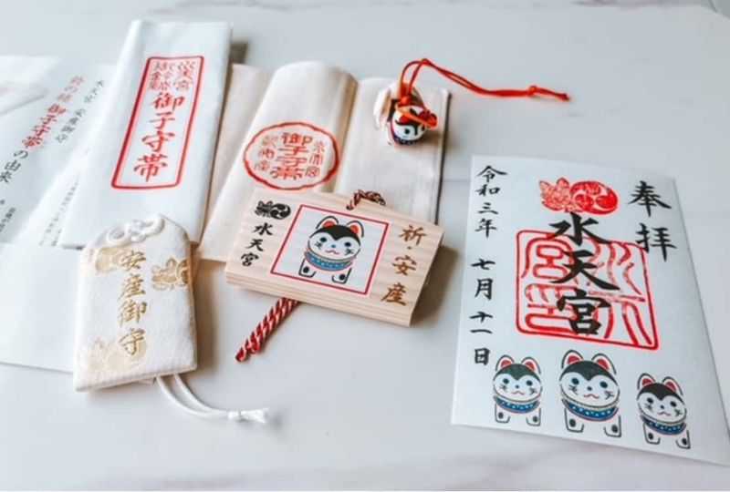 Inside-omamori-charm